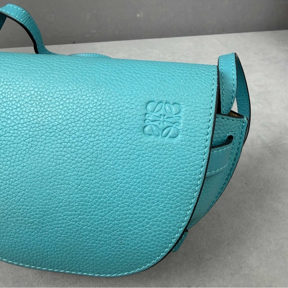 Authentic Loewe Teal Crossbody Bag - Picture 5 of 7